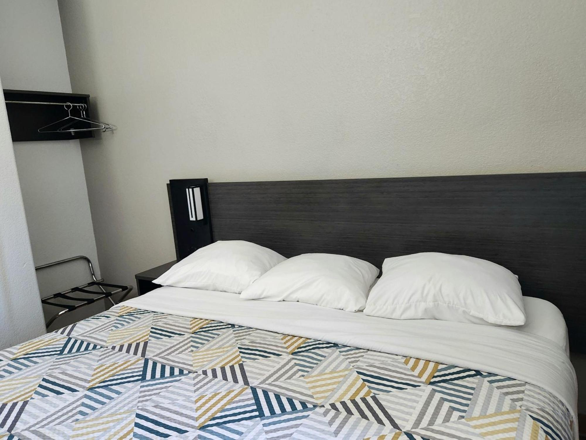 ホテル Baymont By Wyndham San Antonio Airport エクステリア 写真